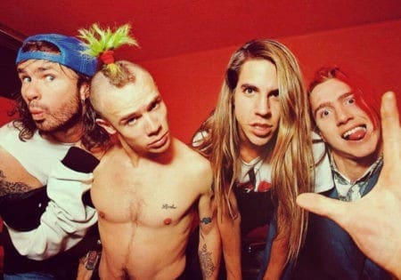 Red-Hot-Chili-Peppers-Souvenirs Pimentés-Ouv-ParisBazaar-Borde