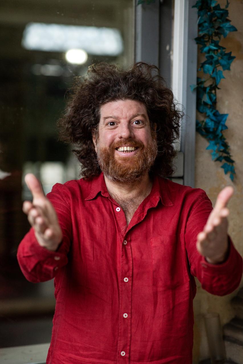 Mathieu Ducrez-C'est l'histoire d'un mec, il fume-2-ParisBazaar-Marion-Borde